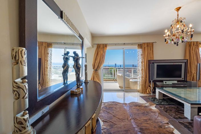 Image No.6-4 Bed House for sale