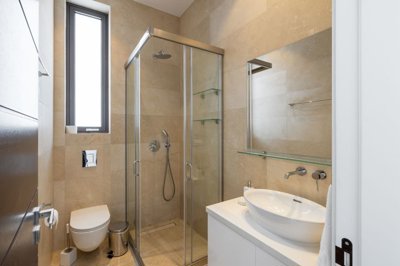 09bcf91c-e133-42fc-b5f2-4b2b34b0600a