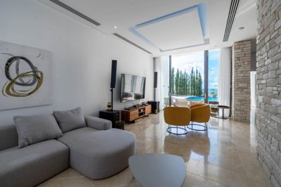 d4965618-66de-4066-9a79-5650d2e0573b