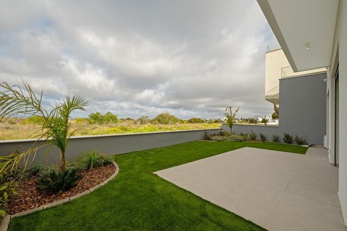 Image No.8-3 Bed Villa for sale