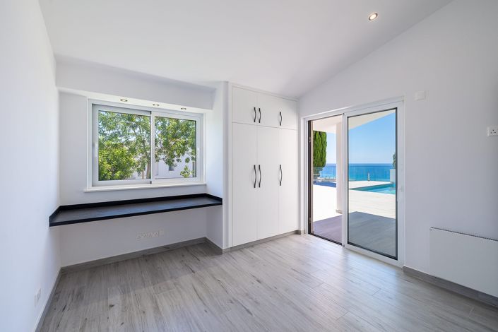 Image No.22-5 Bed House for sale