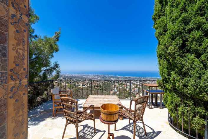 Image No.1-5 Bed Villa for sale