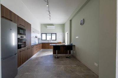 0418b5cd-bb3a-4557-964e-7f865a24c6c8