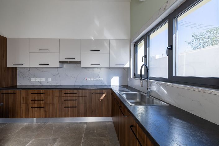 Image No.6-4 Bed Villa for sale