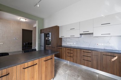 2c876ae1-fa0c-489e-b434-f4e74469b138