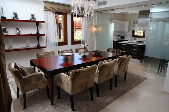 Image No.4-4 Bed Villa for sale