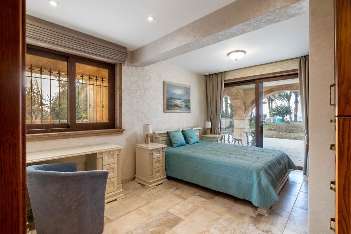 Image No.23-4 Bed Villa for sale