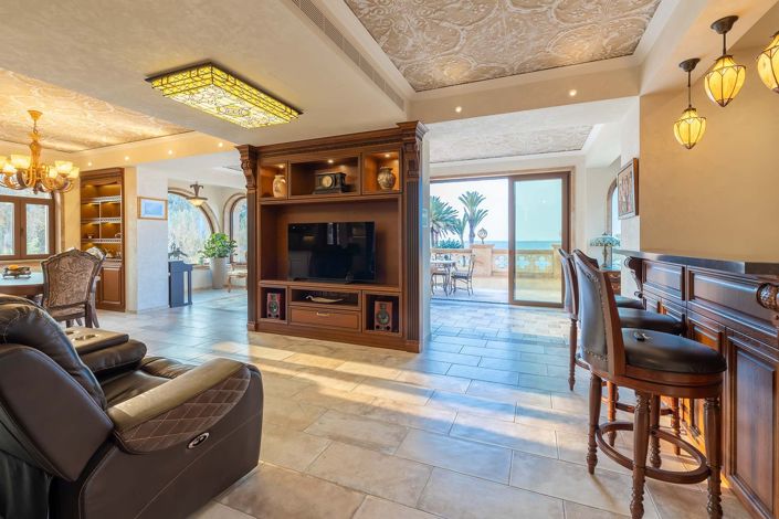 Image No.3-4 Bed Villa for sale