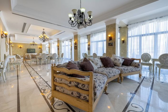 Image No.11-8 Bed Villa for sale