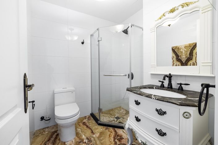 Image No.30-8 Bed Villa for sale