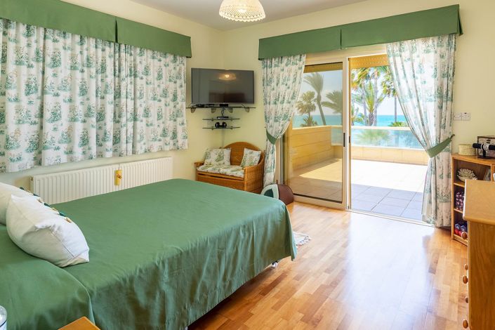 Image No.11-4 Bed House for sale