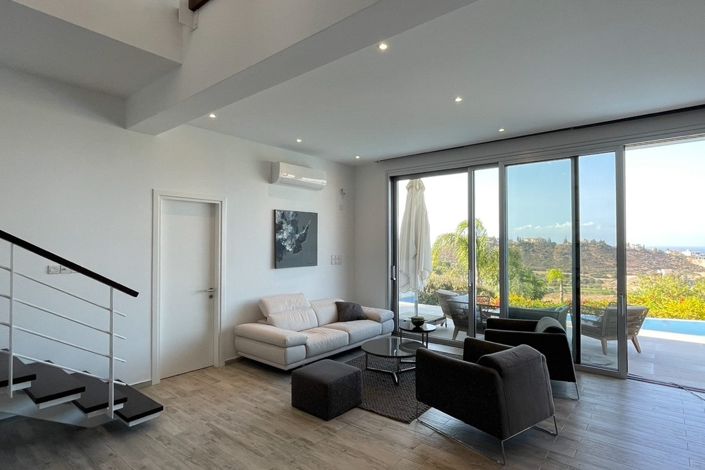 Image No.6-3 Bed House for sale