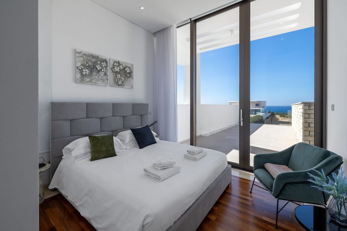 Image No.13-3 Bed Villa for sale