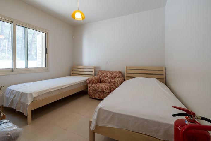 Image No.13-3 Bed House for sale