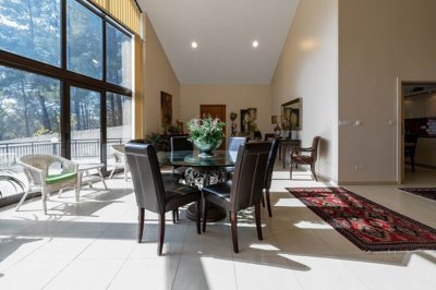 2f73bf05-c7ae-4246-9e50-ca994f1ba320