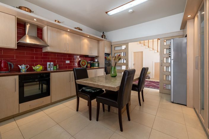 Image No.7-3 Bed House for sale