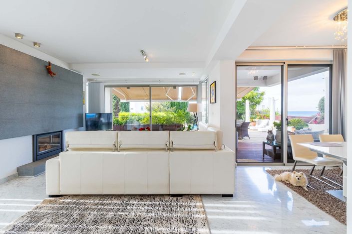 Image No.10-4 Bed Villa for sale