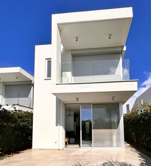 Image No.21-3 Bed House for sale