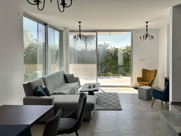 Image No.4-3 Bed House for sale