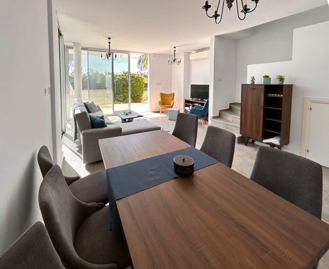 Image No.6-3 Bed House for sale