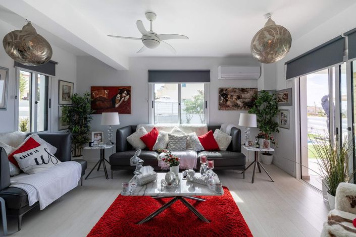 Image No.7-4 Bed House for sale