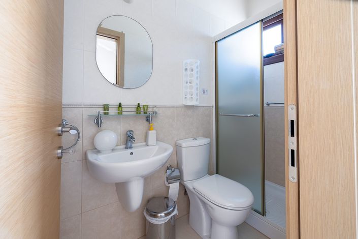 Image No.19-4 Bed Bungalow for sale