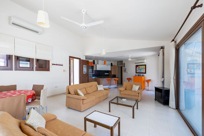 Image No.3-4 Bed Bungalow for sale