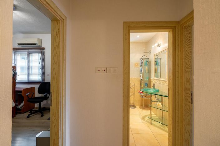 Image No.10-2 Bed Apartment for sale