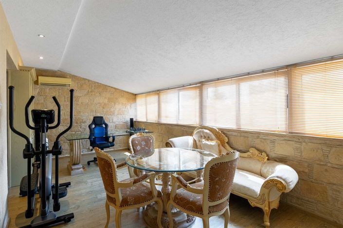 Image No.14-2 Bed Apartment for sale