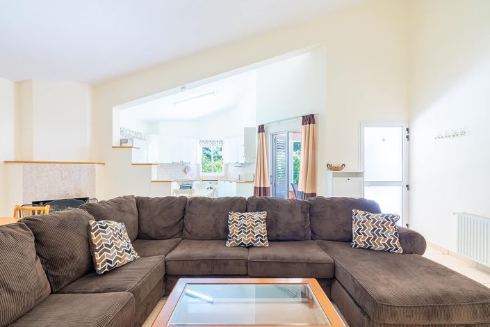 Image No.12-3 Bed Bungalow for sale