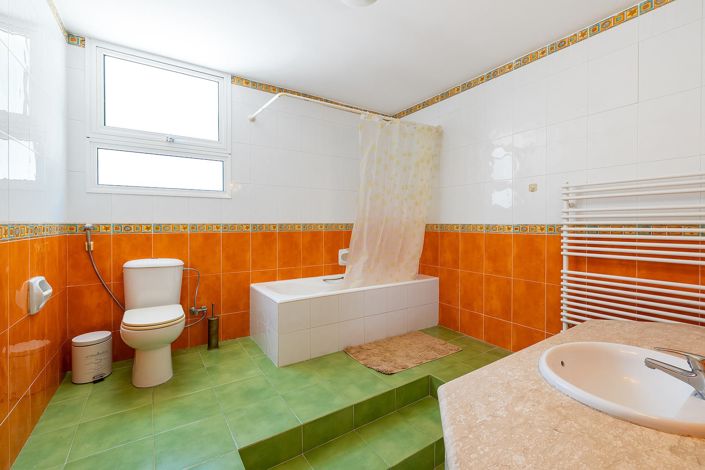 Image No.14-3 Bed Bungalow for sale