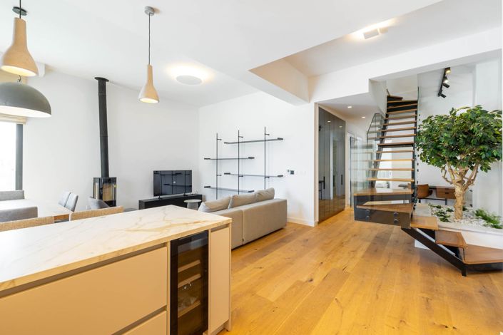 Image No.1-4 Bed Penthouse for sale