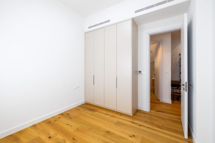 Image No.17-4 Bed Penthouse for sale