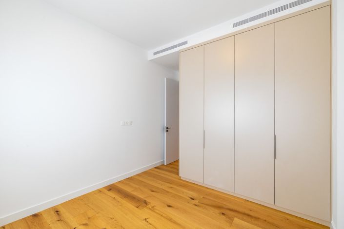 Image No.22-4 Bed Penthouse for sale