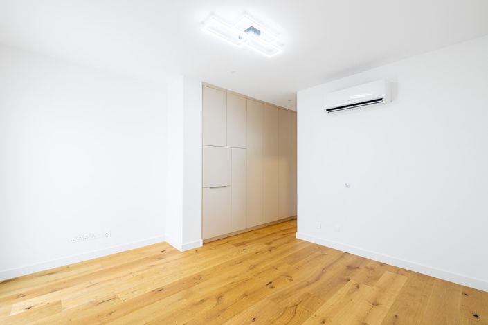 Image No.24-4 Bed Penthouse for sale