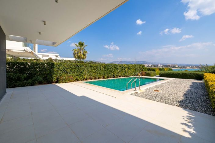 Image No.25-5 Bed House for sale