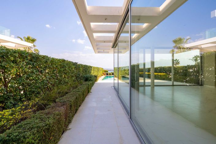 Image No.4-5 Bed House for sale