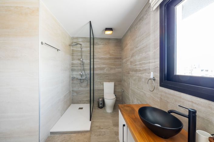 Image No.14-3 Bed Apartment for sale