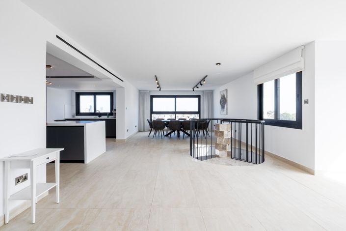 Image No.4-3 Bed Apartment for sale