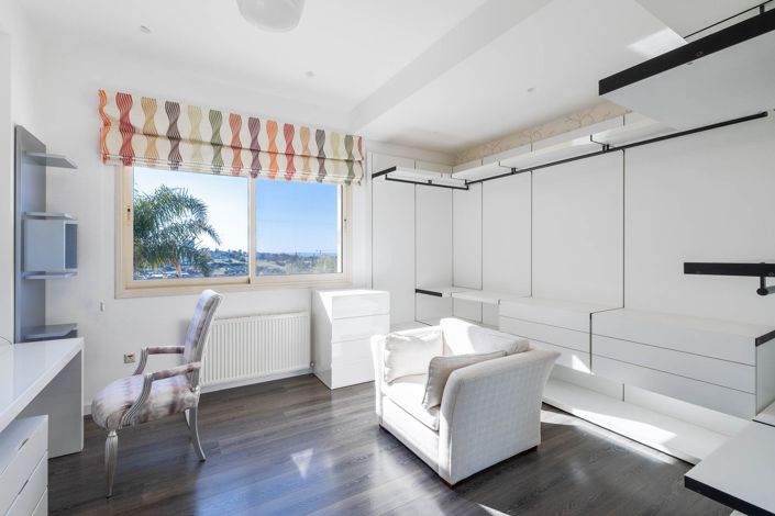 Image No.14-5 Bed Villa for sale