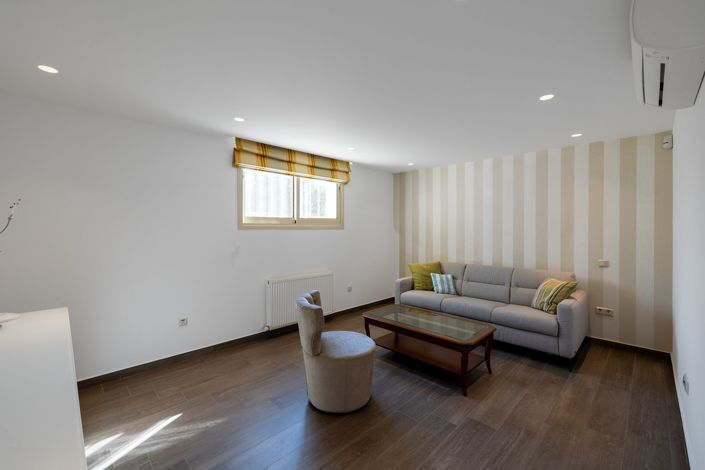 Image No.21-5 Bed Villa for sale