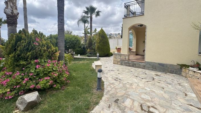 Image No.8-4 Bed Villa for sale