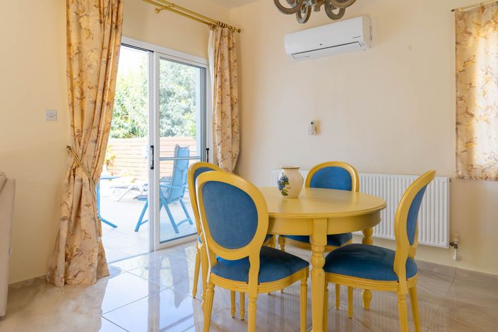 Image No.6-3 Bed House for sale