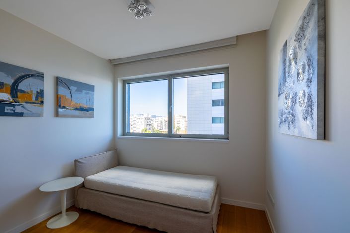 Image No.15-3 Bed Apartment for sale