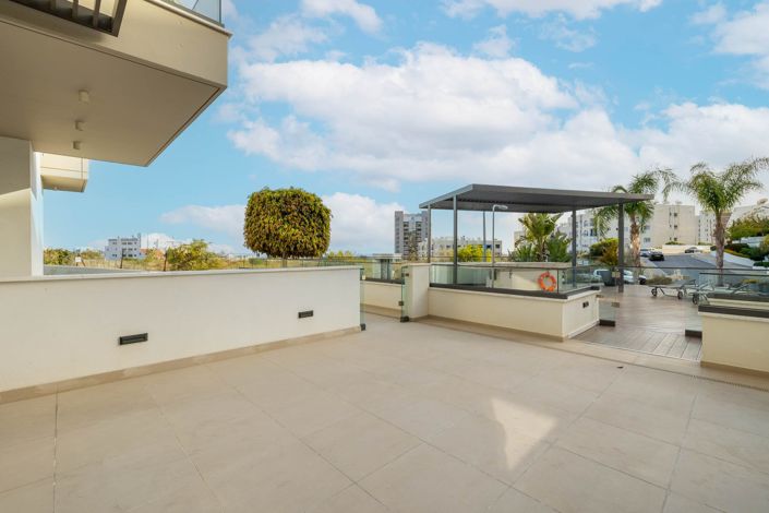 Image No.21-2 Bed Apartment for sale