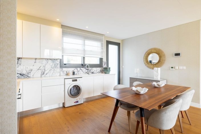 Image No.8-2 Bed Apartment for sale