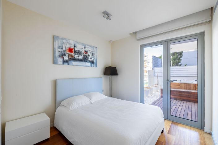 Image No.9-2 Bed Apartment for sale