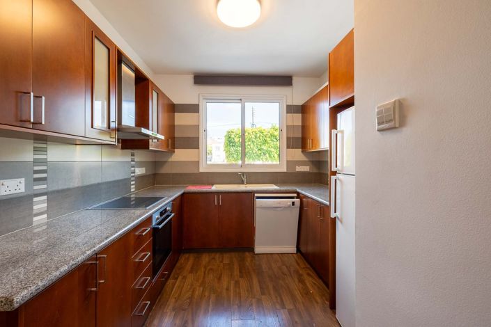 Image No.9-3 Bed House for sale