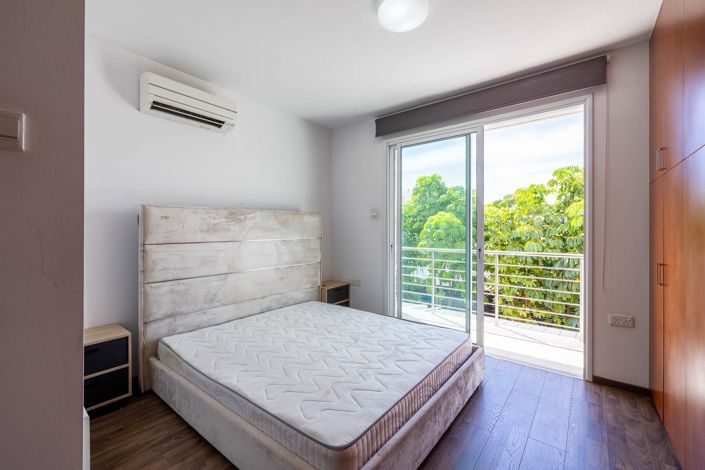 Image No.12-3 Bed House for sale