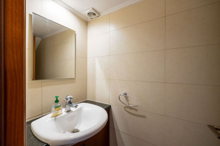 Image No.13-3 Bed House for sale